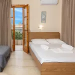 Paradeisos Apartment *