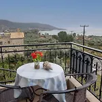 Paradeisos Apartment