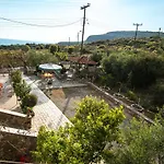 Paradeisos Apartment