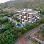 Apartament Paradeisos