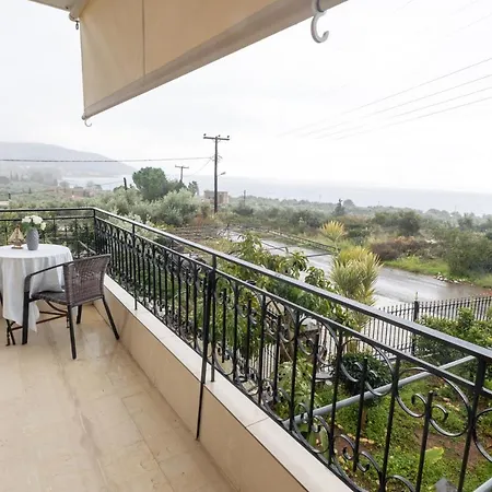 Paradeisos Apartman