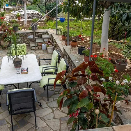 Paradeisos Kardamíli