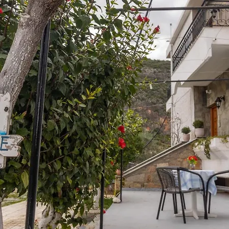 Paradeisos Apartament