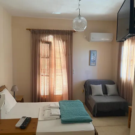 Apartment Paradeisos *