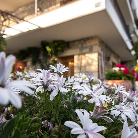 Paradeisos Καρδαμύλη