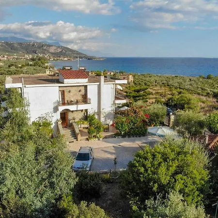 Paradeisos Apartment Kardamyli