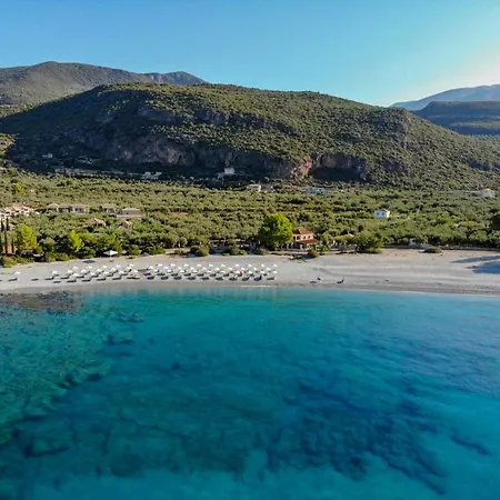 Paradeisos Apartman *