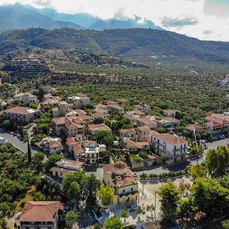 Paradeisos Apartman *