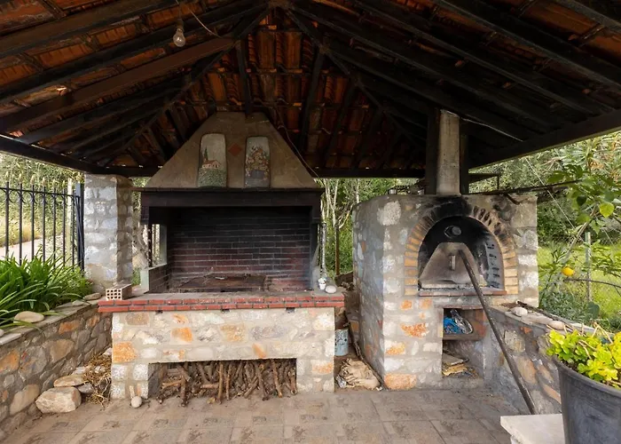 Paradeisos Appartement *